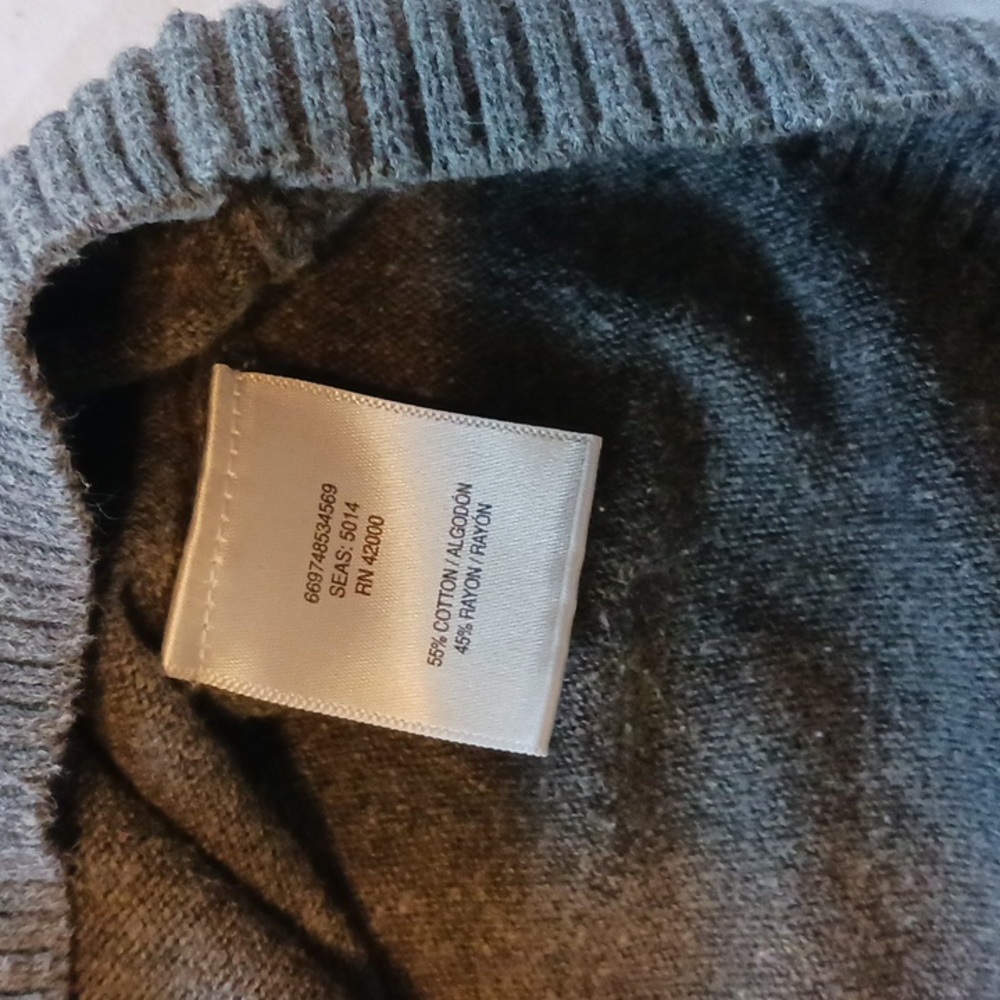 Sweater - Picture 4 of 8